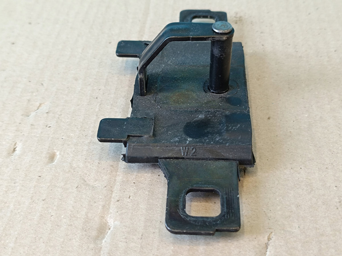 AUDI Q8 E-TRON 55 QUATTRO 300KW 19R TAILGATE LOCK BOLT 8W9827507A