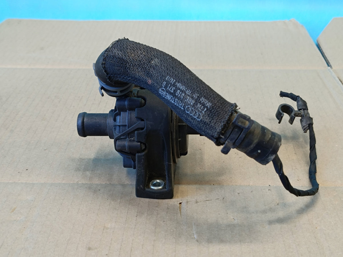 AUDI Q8 E-TRON 55 QUATTRO 300KW 2019 R ADDITIONAL WATER PUMP 4KE121601