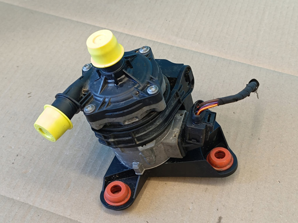 AUDI Q8 E-TRON 55 QUATTRO 300KW 2019 R ADDITIONAL WATER PUMP 4KE965567C