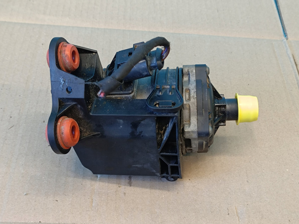 AUDI Q8 E-TRON 55 QUATTRO 300KW 2019 R ADDITIONAL WATER PUMP 4KE965567C