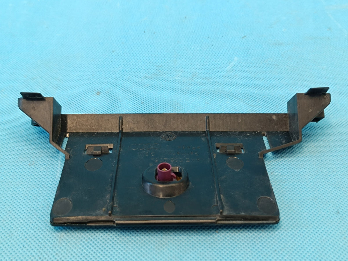 AUDI Q8 E-TRON 55 QUATTRO 300KW 2019 R ANTENNA MODULE GSM 4KE035205