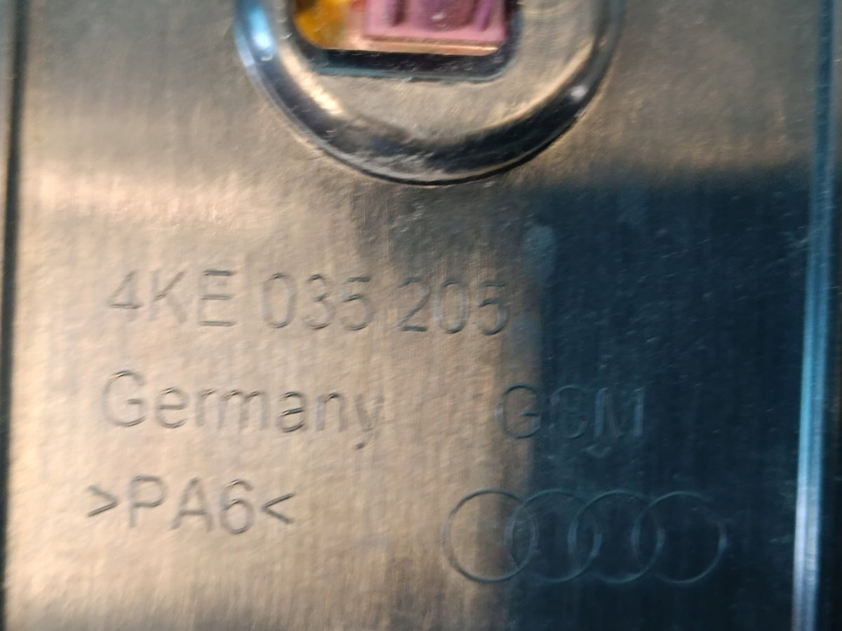 AUDI Q8 E-TRON 55 QUATTRO 300KW 2019 R ANTENNA MODULE GSM 4KE035205