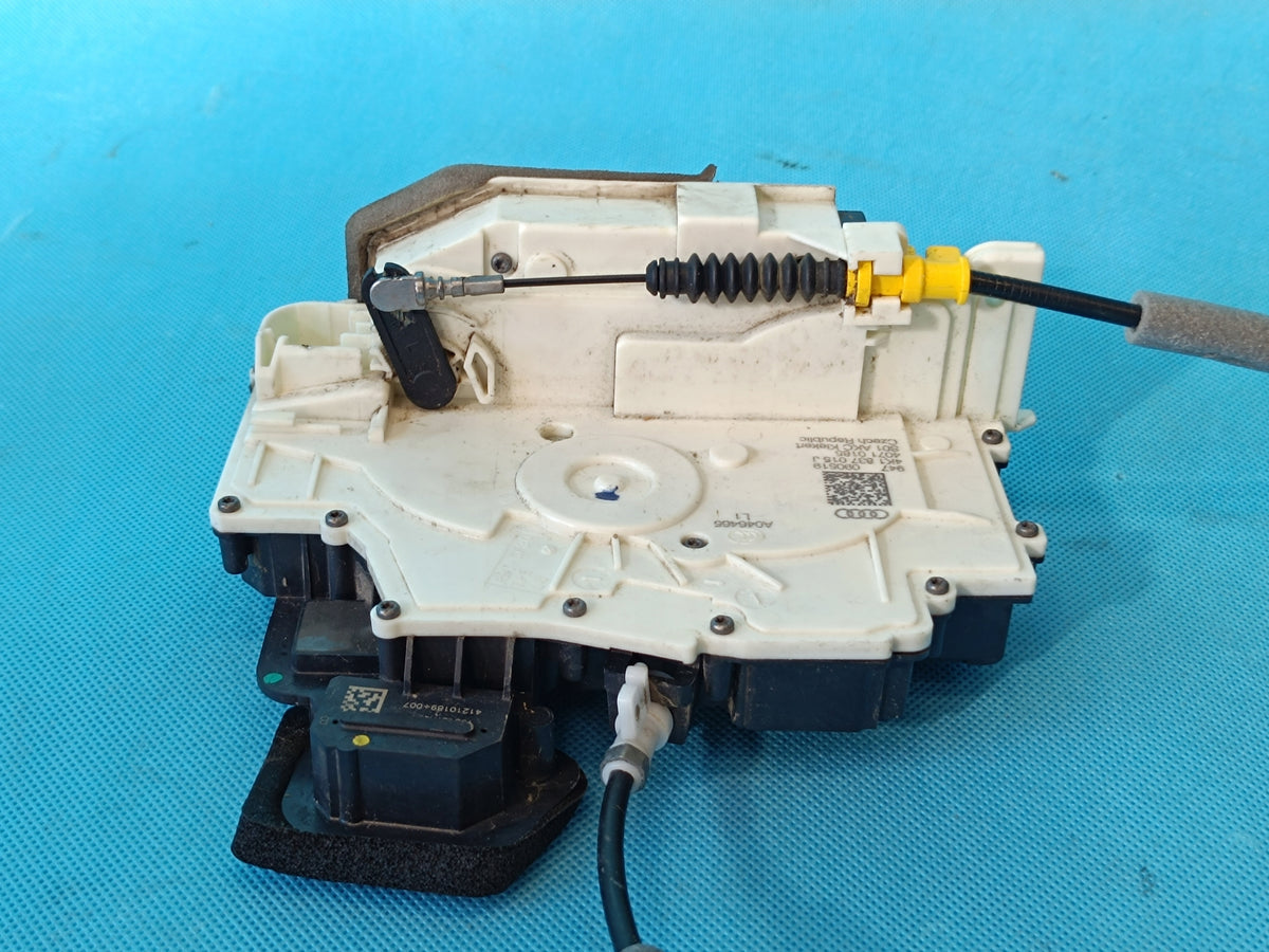 AUDI Q8 E-TRON 55 QUATTRO 300KW 2019 R DOOR LOCK LEFT FRONT 4K1837015J