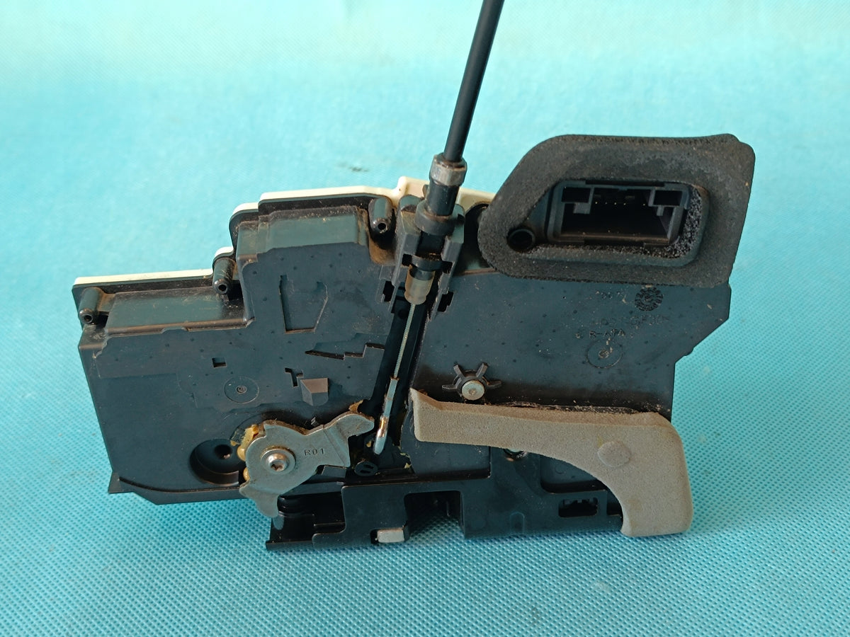 AUDI Q8 E-TRON 55 QUATTRO 300KW 2019 R DOOR LOCK RIGHT REAR 4K0839016Q