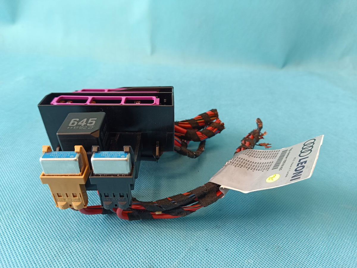 AUDI Q8 E-TRON 55 QUATTRO 300KW 2019 R FUSE BOX