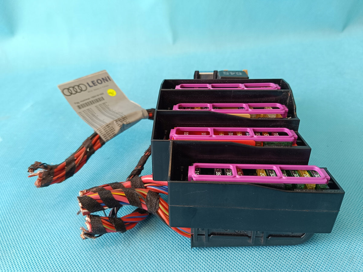 AUDI Q8 E-TRON 55 QUATTRO 300KW 2019 R FUSE BOX