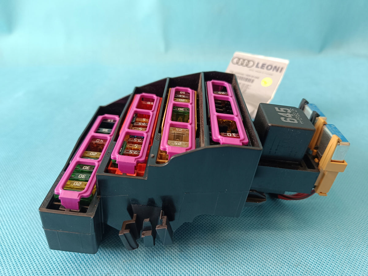 AUDI Q8 E-TRON 55 QUATTRO 300KW 2019 R FUSE BOX