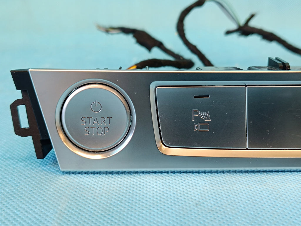 AUDI Q8 E-TRON 55 QUATTRO 300KW 2019 R SWITCH PANEL 4N0959673F