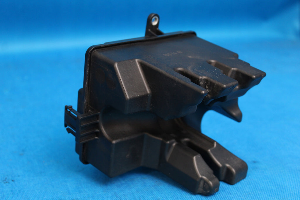 AUDI RS4 B8 8K 4.2 TSI VACUUM TANK 079131541C 2015R