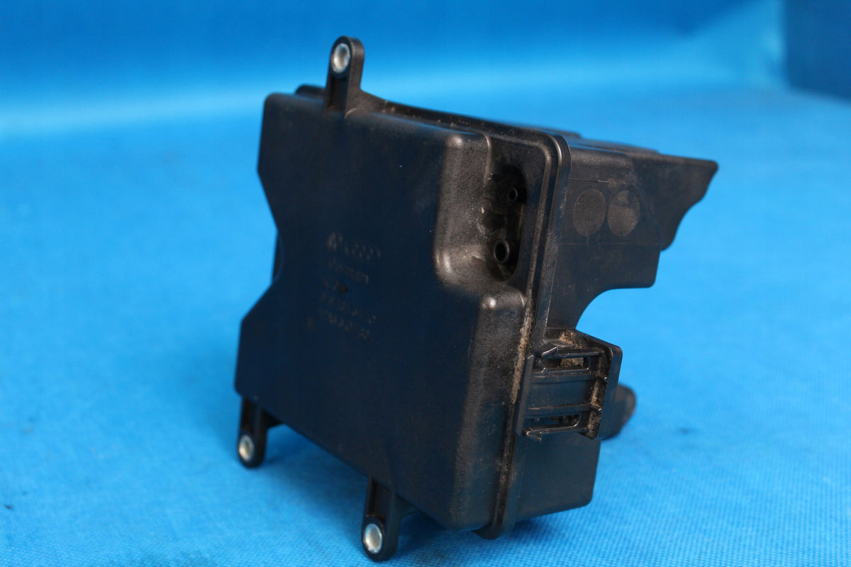 AUDI RS4 B8 8K 4.2 TSI VACUUM TANK 079131541C 2015R