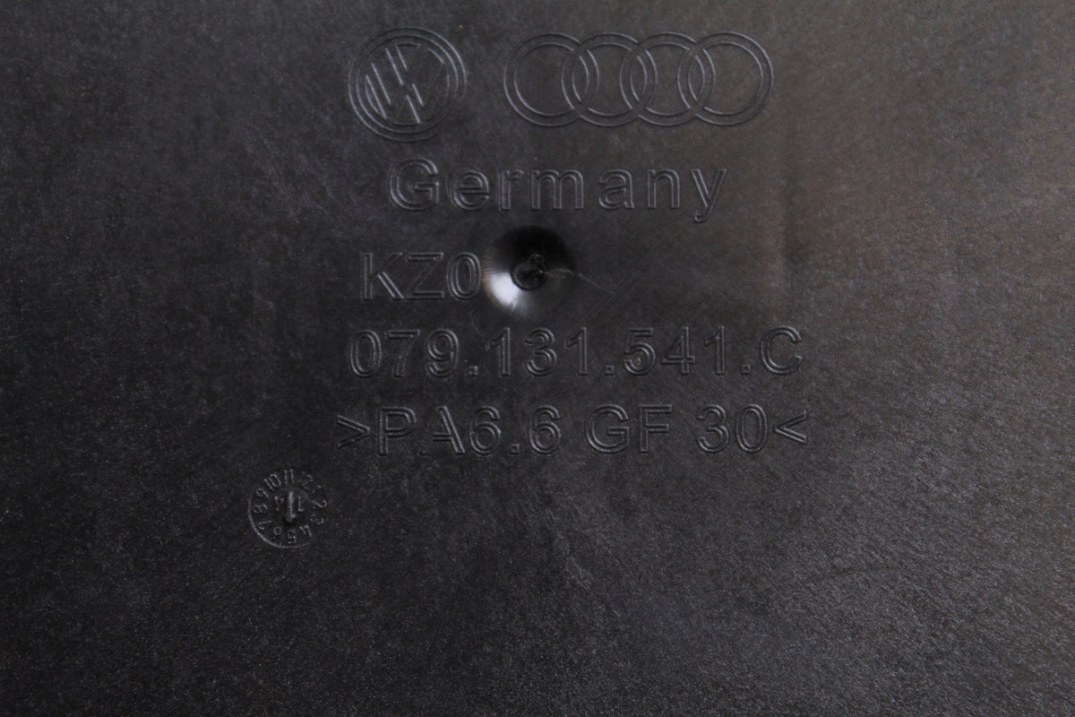AUDI RS4 B8 8K 4.2 TSI VACUUM TANK 079131541C 2015R