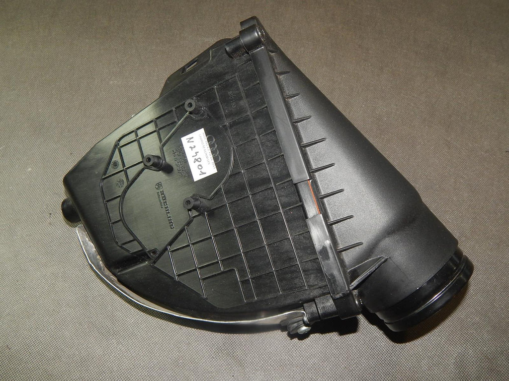 AUDI RS5 8T AIR FILTER HOUSING 8T0133835B