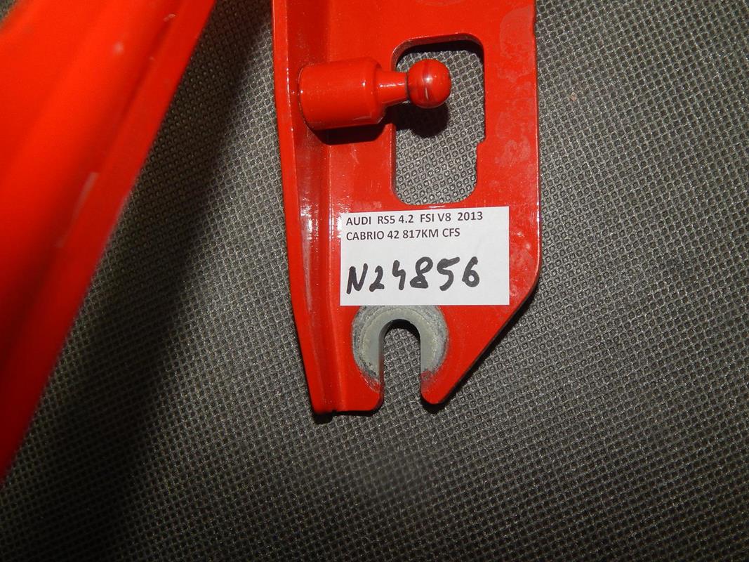 AUDI RS5 8T FLAP HINGE RIGHT 8F0827302A