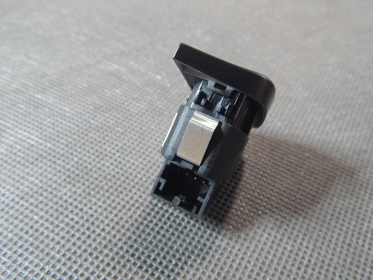 AUDI RS5 8T LOCK SWITCH