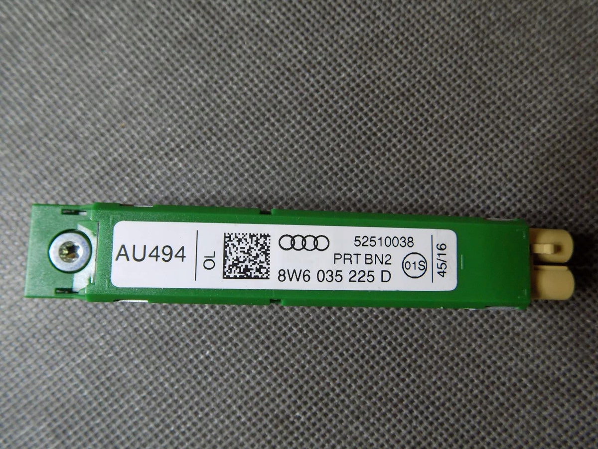 AUDI RS5 8W 8W6035225D ANTENNA AMPLIFIER