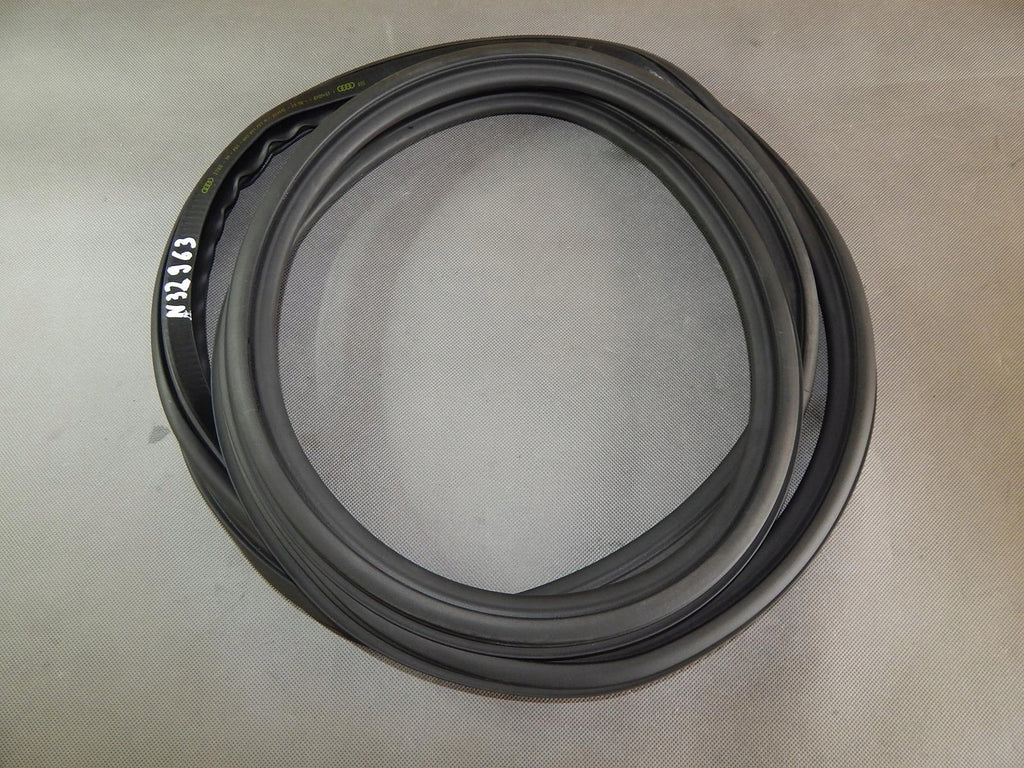 AUDI S3 8V DOOR SEAL 8V3831721B