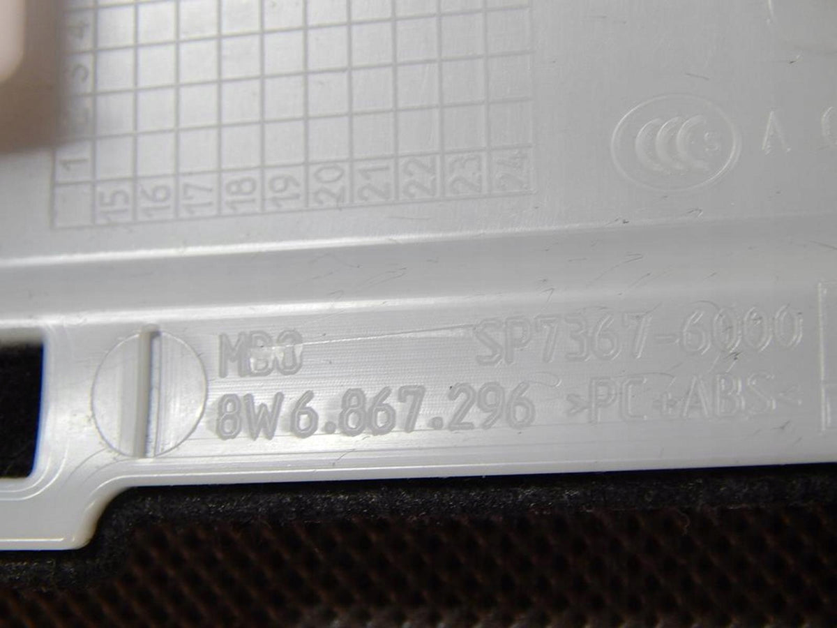 AUDI S5 POST COVER RIGHT 8IN6867296