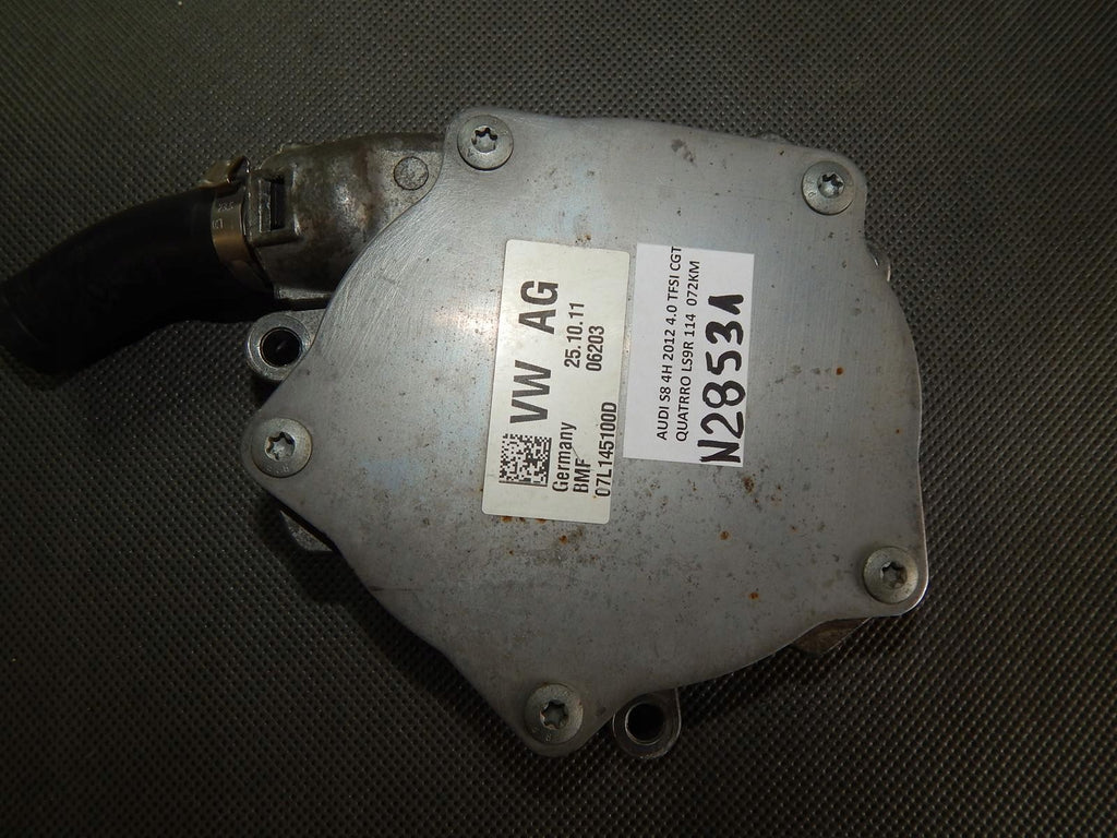 AUDI S8 A8 D4 4.0 TFSI VACUUM PUMP 07L145100D