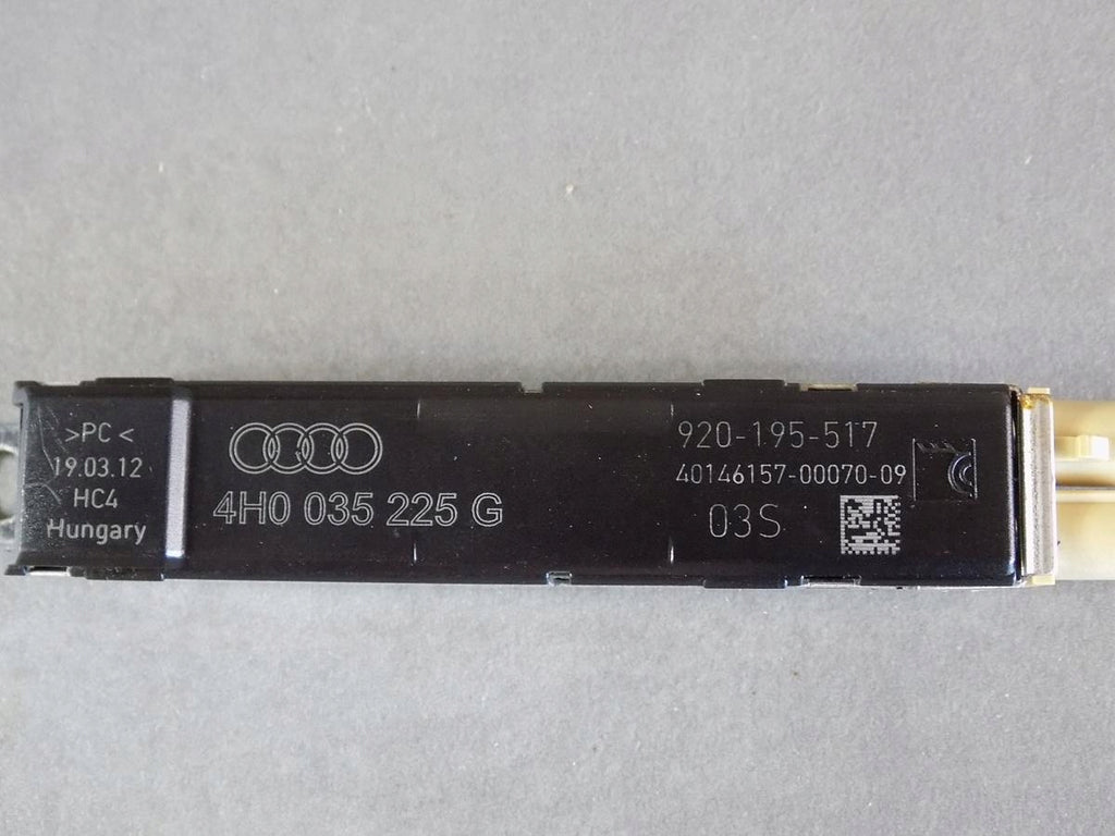AUDI S8 A8 D4 ANTENNA AMPLIFIER 4H0035225G