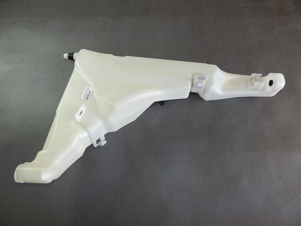 AUDI S8 A8 D4 WASHER RESERVOIR 4H0955451B