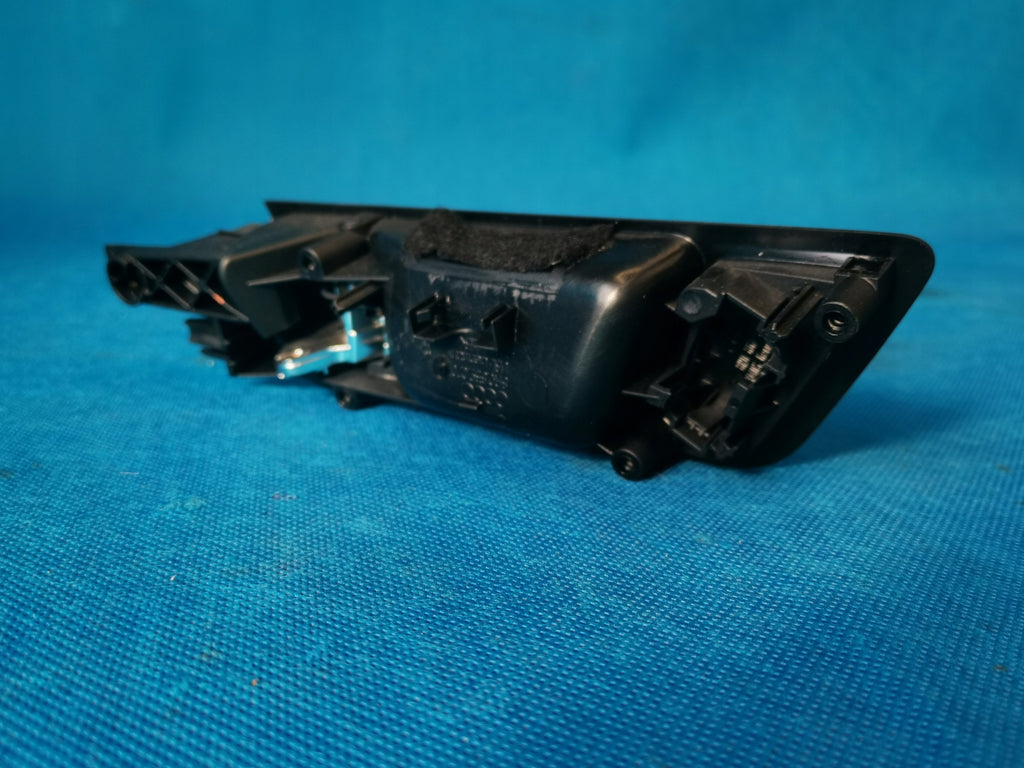 AUDI SQ5 Q5 8R LIFT 16R INTERIOR DOOR HANDLE RIGHT REAR 8R0839020 ILLUMINATED