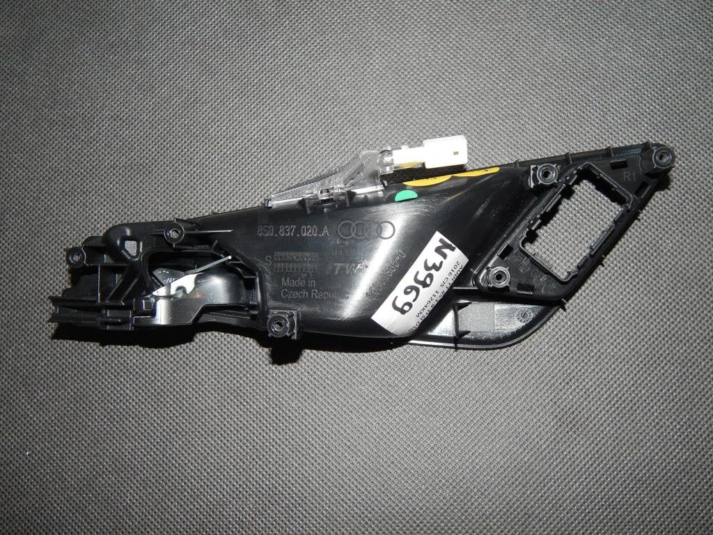 AUDI TT 8S INTERIOR DOOR HANDLE RIGHT 8S0837020A