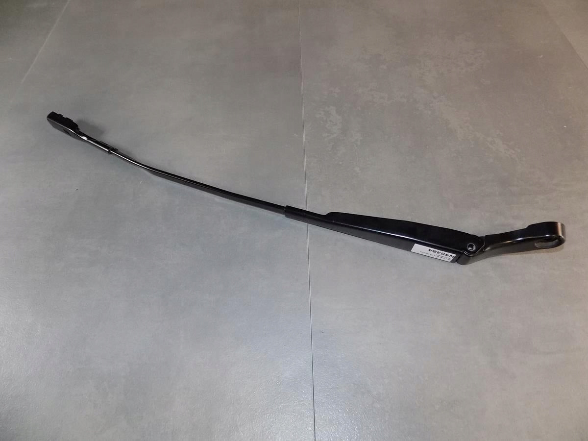 AUDI TT 8S WIPER ARM RIGHT 8S1955408