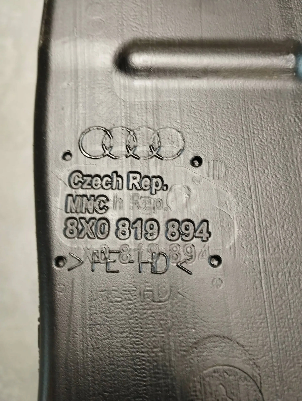 Audi A1 8X AIR CHANNEL 8X0819894