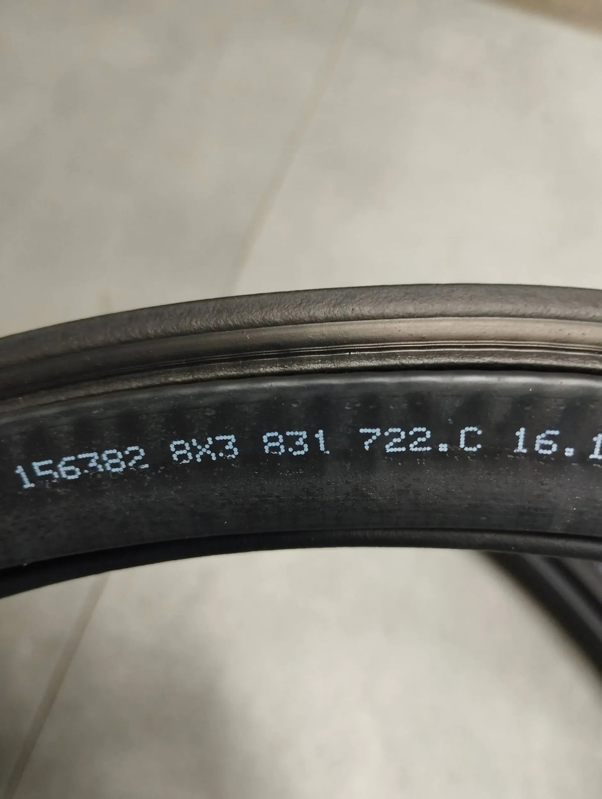 Audi A1 8X DOOR SEAL RIGHT 8X3831722C