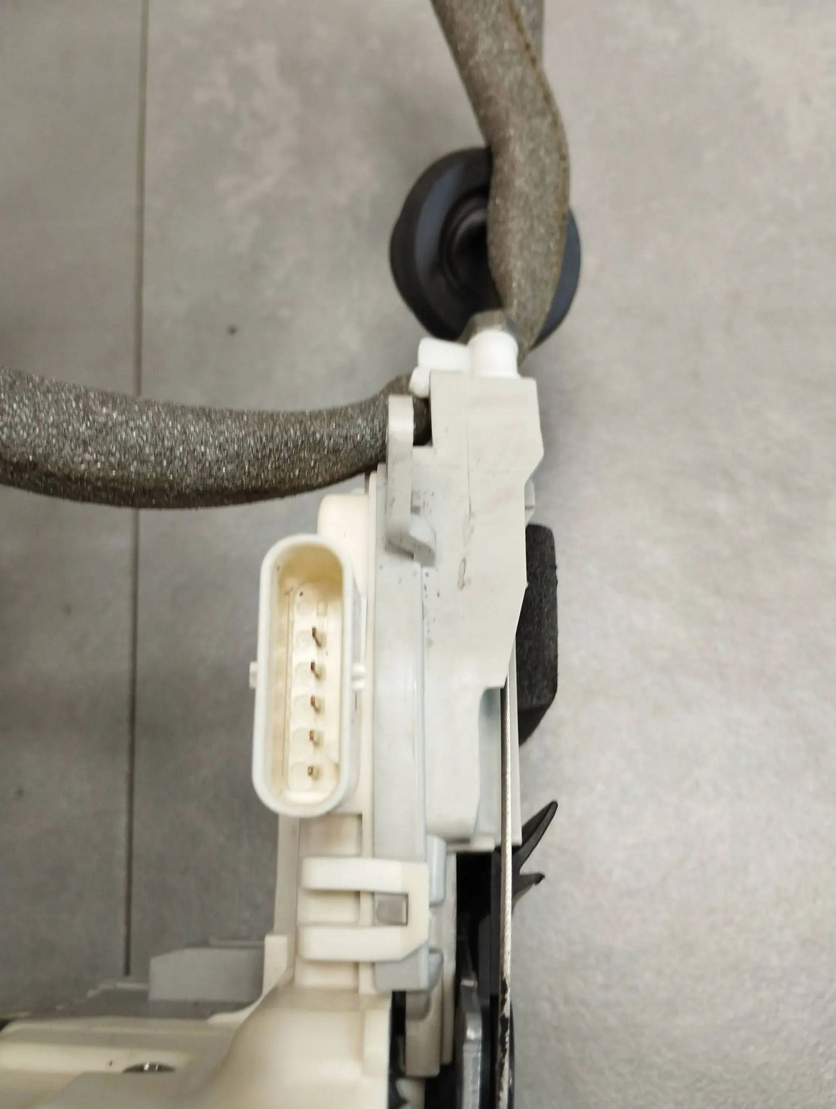 Audi A1 8X RIGHT LOCK 8J1837016D