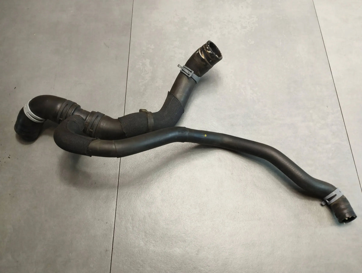 Audi A1 8x 1.6 tdi water line 6R0122101BC