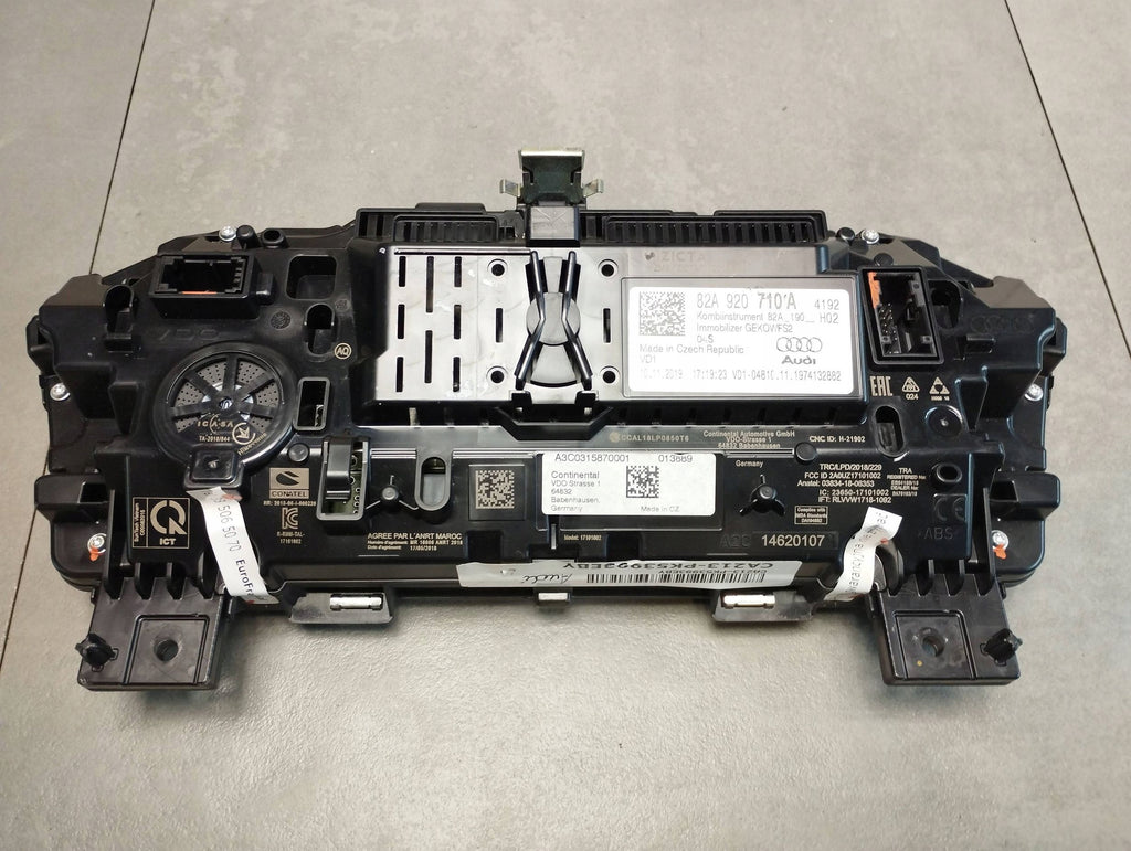Audi A1 COUNTER CLOCKS 82A920710A