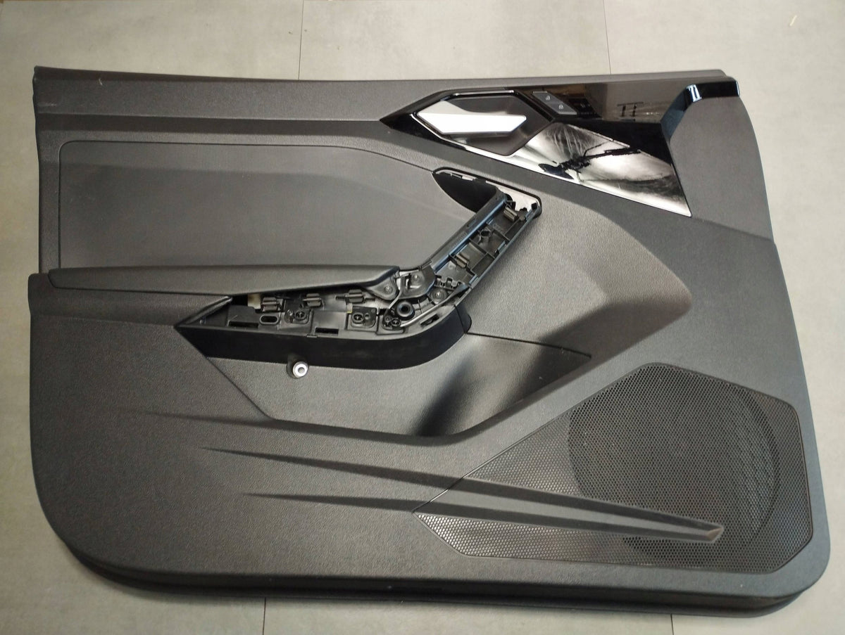 Audi A1 bacon door right front 82G867134