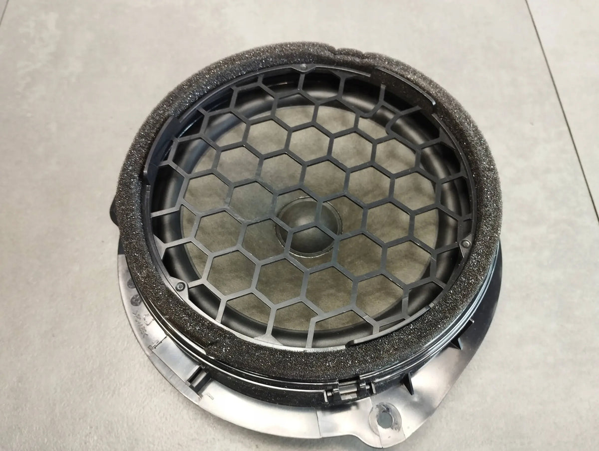 Audi A3 8V DOOR SPEAKER 8V4036411