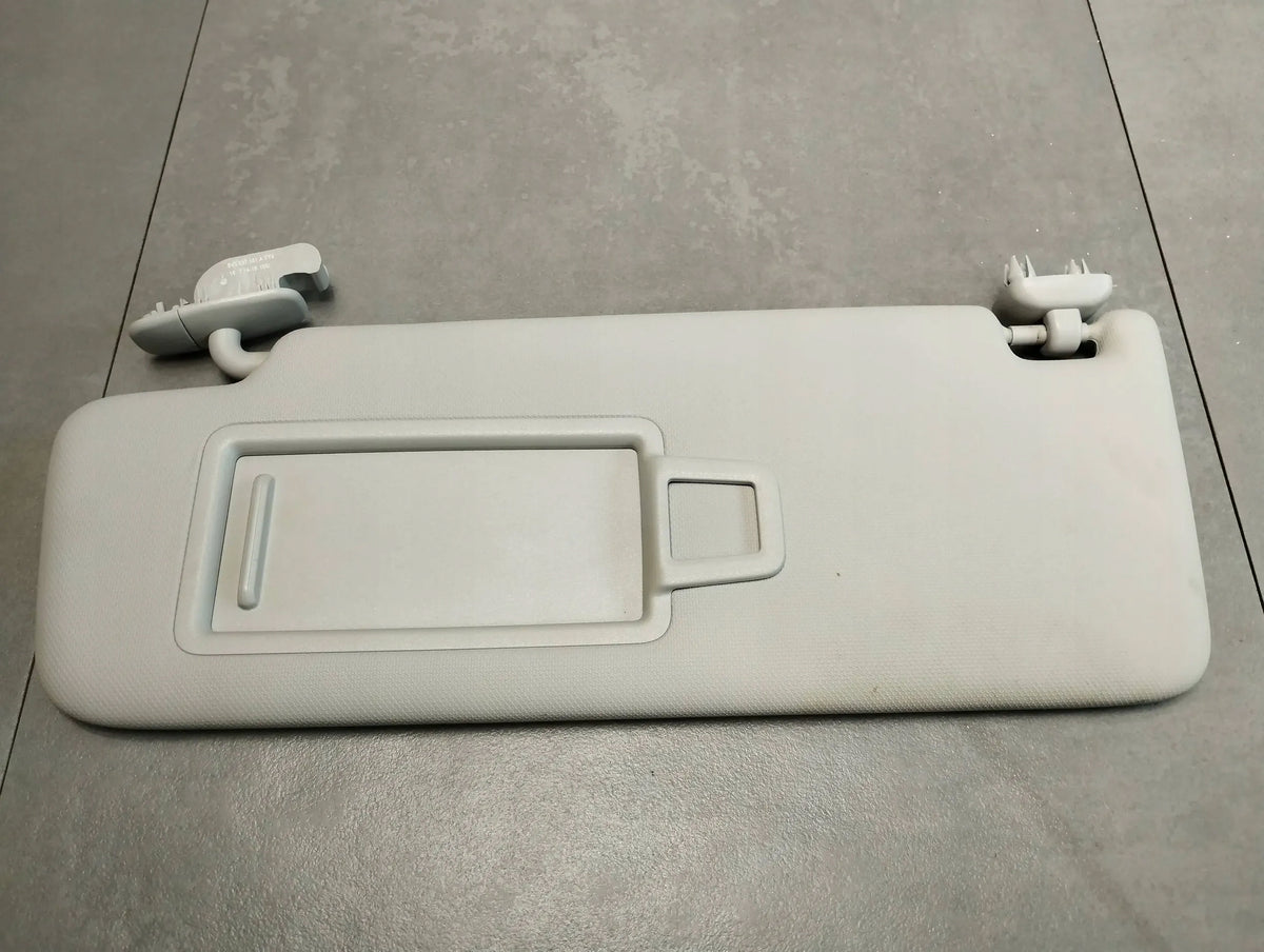 Audi A3 8V SUNSHADE LEFT 8V5857551A