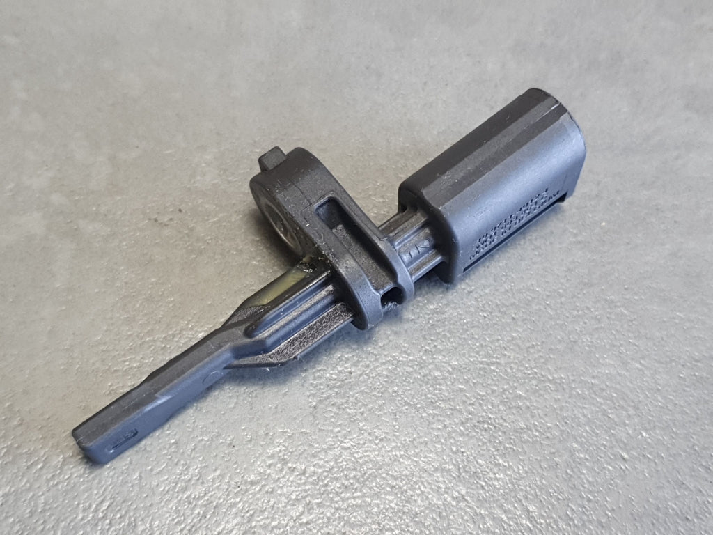 Audi A3 8Y ABS sensor rear 10071140124