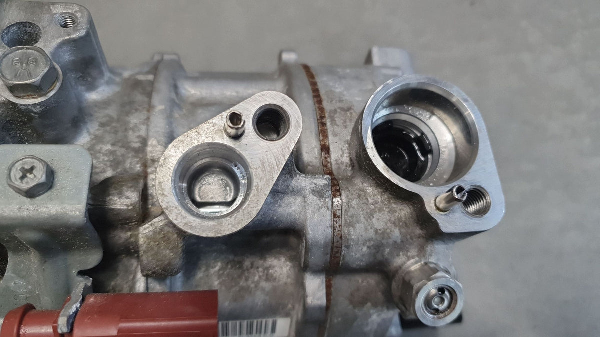 Audi A3 8Y Air conditioning compressor 5WA816803A