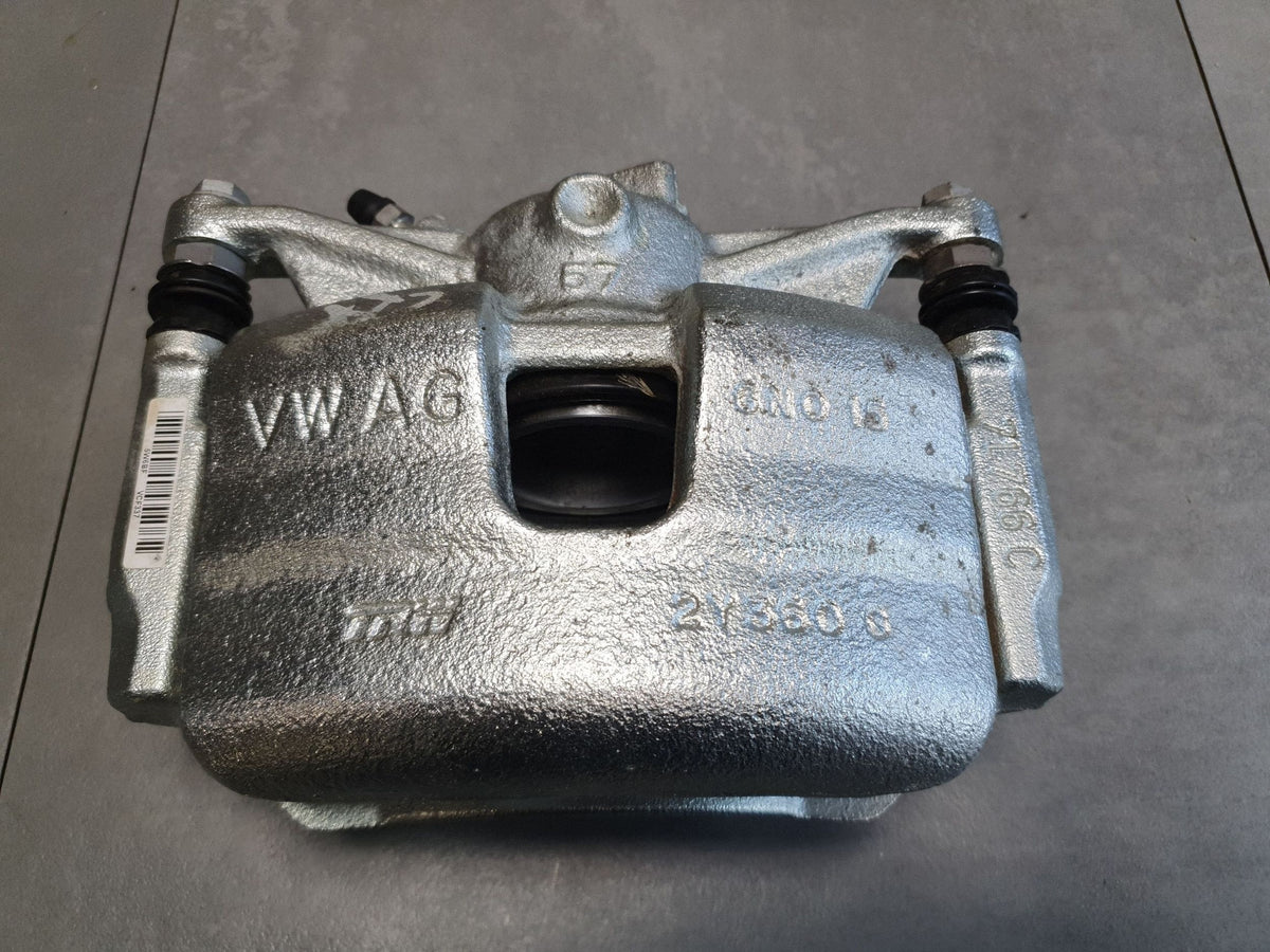 Audi A3 8Y Brake caliper right front 5WA615124