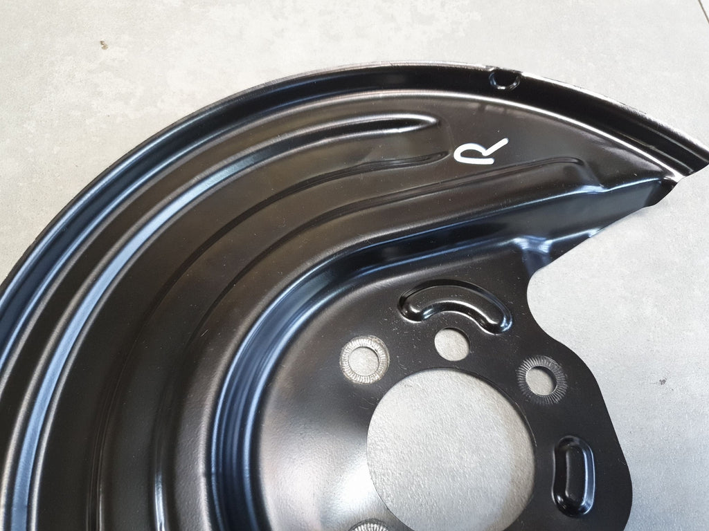 Audi A3 8Y Brake disc cover right rear 5WA615612