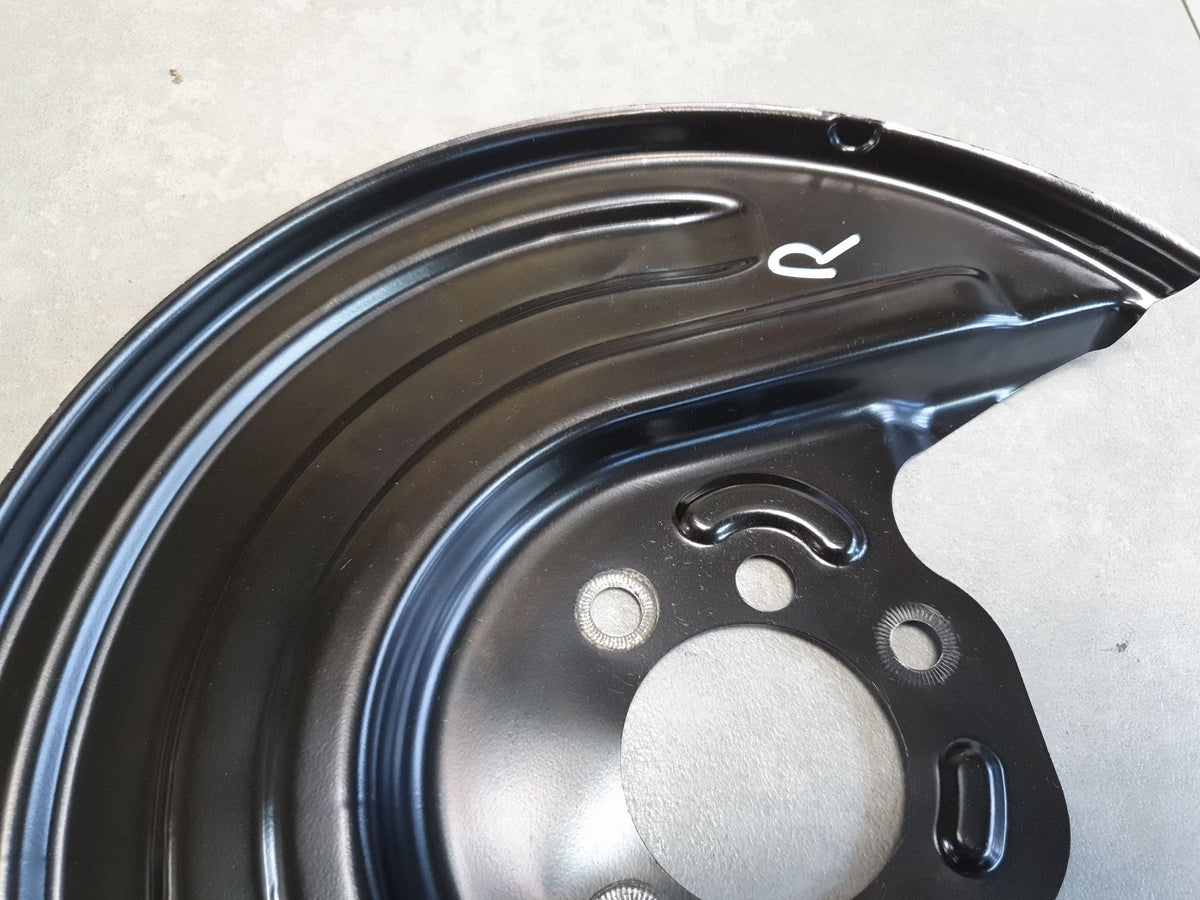 Audi A3 8Y Brake disc cover right rear 5WA615612