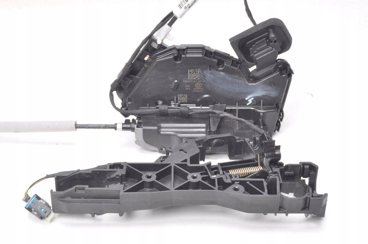 Audi A3 8Y CUPRA LEON DOOR LOCK LEFT FRONT 7 PIN 5TC837015D 2024R