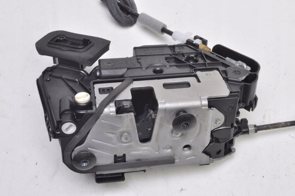 Audi A3 8Y CUPRA LEON DOOR LOCK LEFT FRONT C5D-5TC837015D 2024R