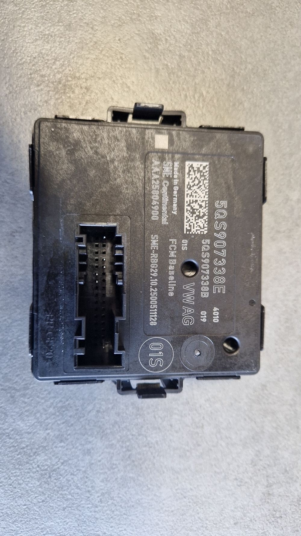 Audi A3 8Y Gateway module 5QS907338E