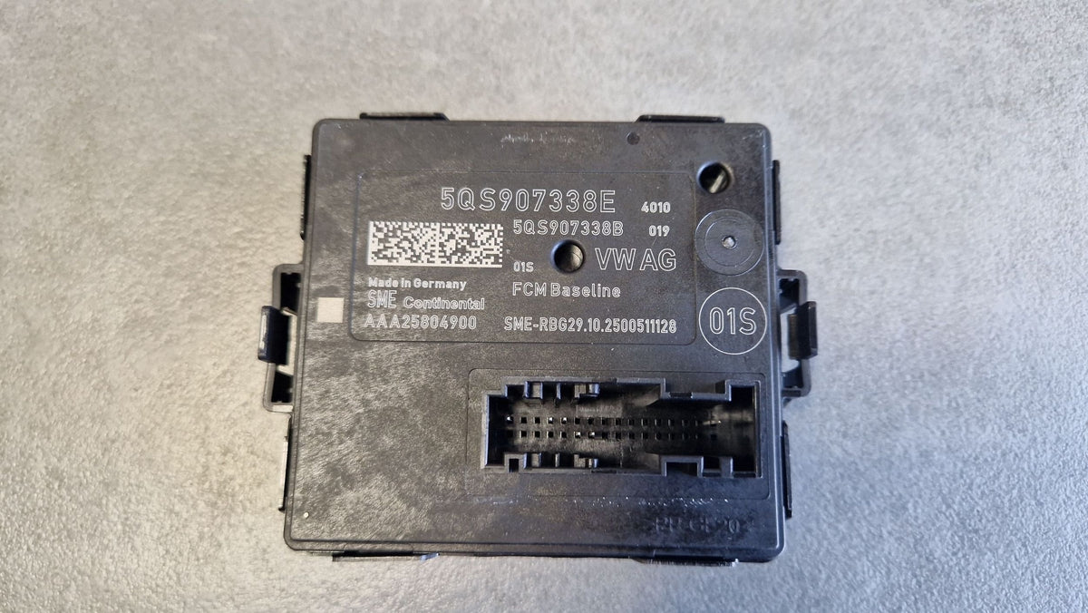 Audi A3 8Y Gateway module 5QS907338E