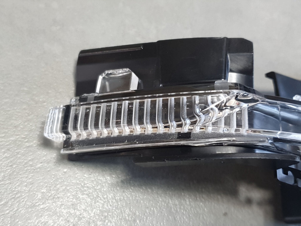 Audi A3 8Y Indicator in mirror left 8Y1949101A