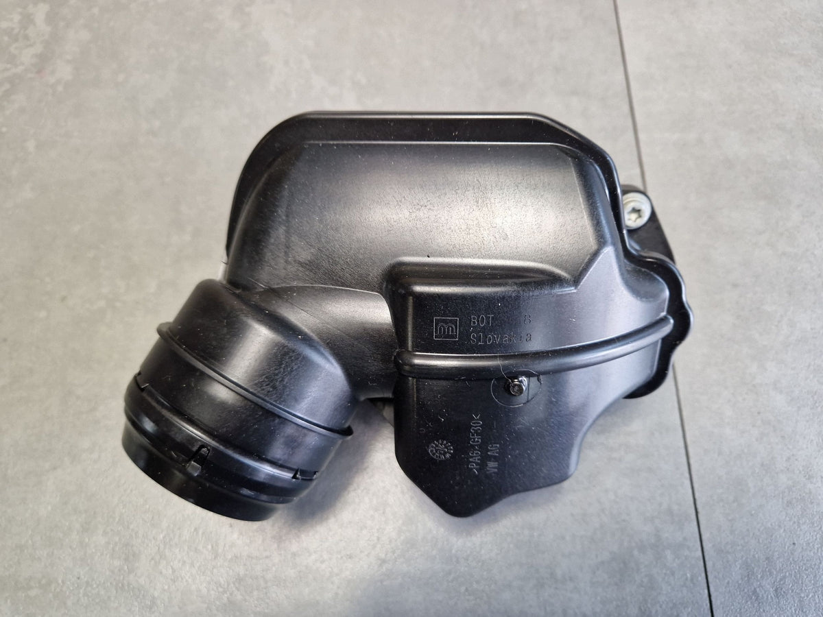 Audi A3 8Y Intake pipe 05E129654R