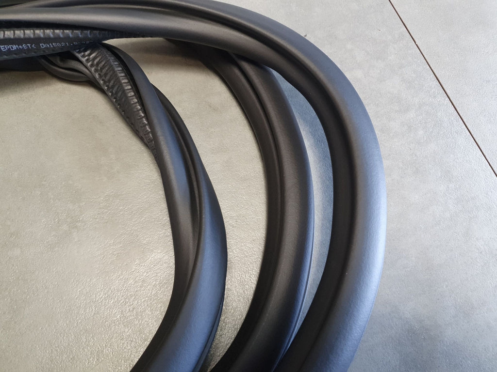 Audi A3 8Y Rear door seal left rear 8Y4833721B