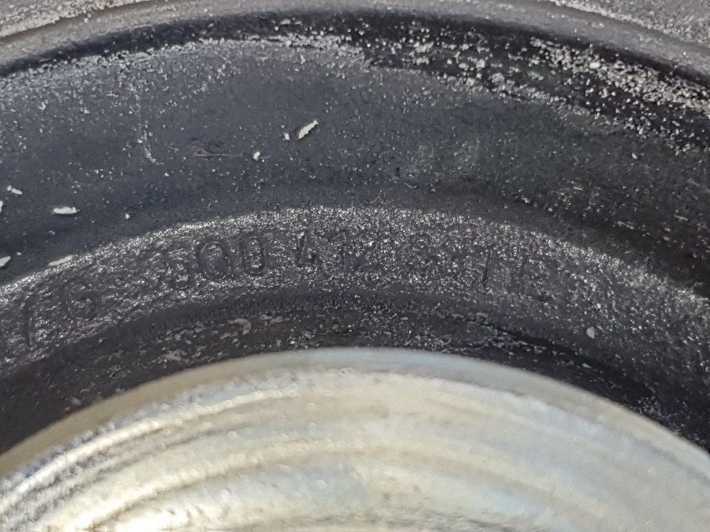 Audi A3 8Y SHOCK ABSORBER BEARING FRONT COVER 5Q0412331E