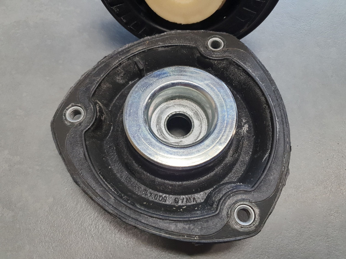 Audi A3 8Y SHOCK ABSORBER BEARING FRONT COVER 5Q0412331E