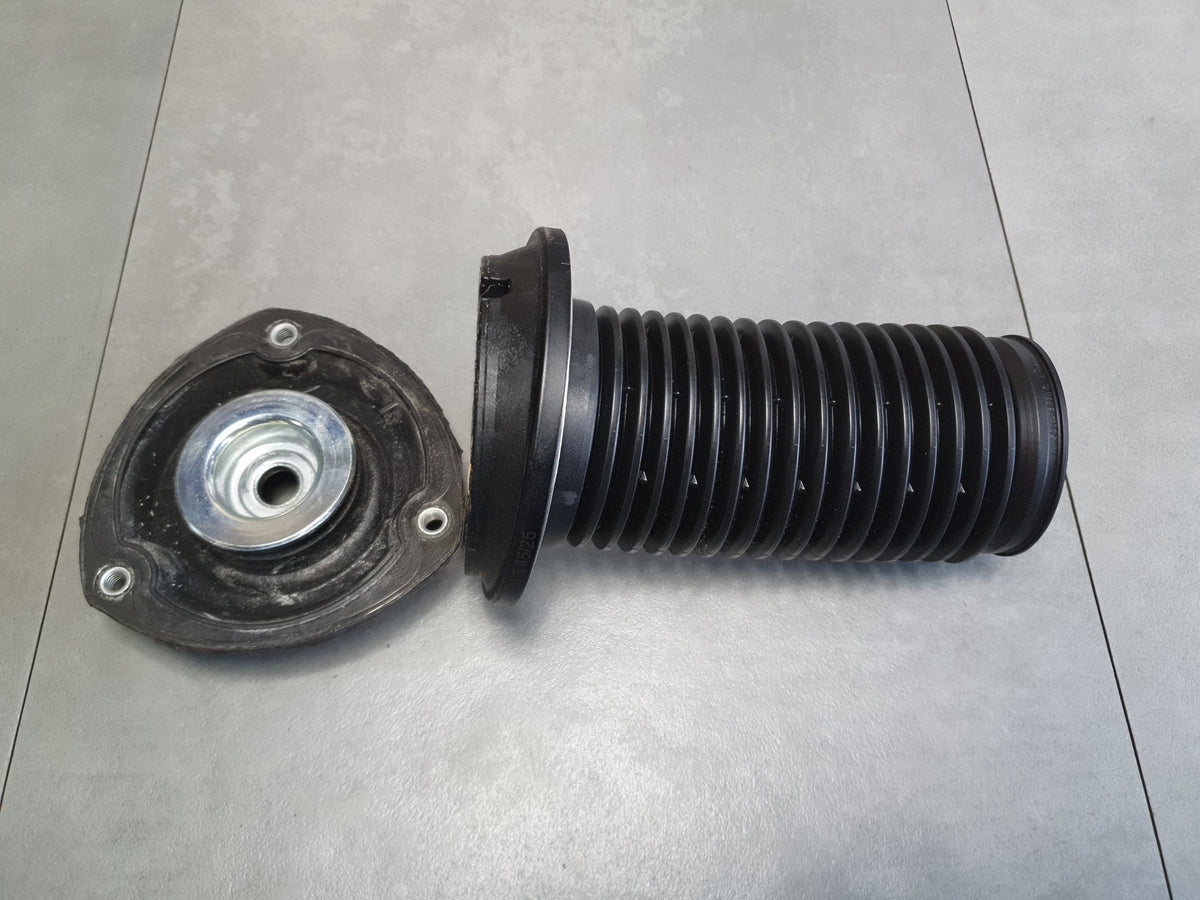 Audi A3 8Y SHOCK ABSORBER BEARING FRONT COVER 5Q0412331E
